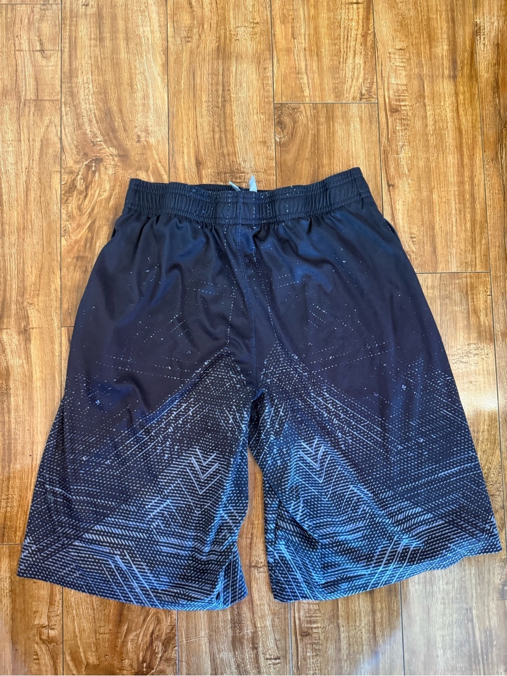 Champion Boys Navy Gray Patterned Athletic Shorts Size 16-18 - Picture 4 of 5